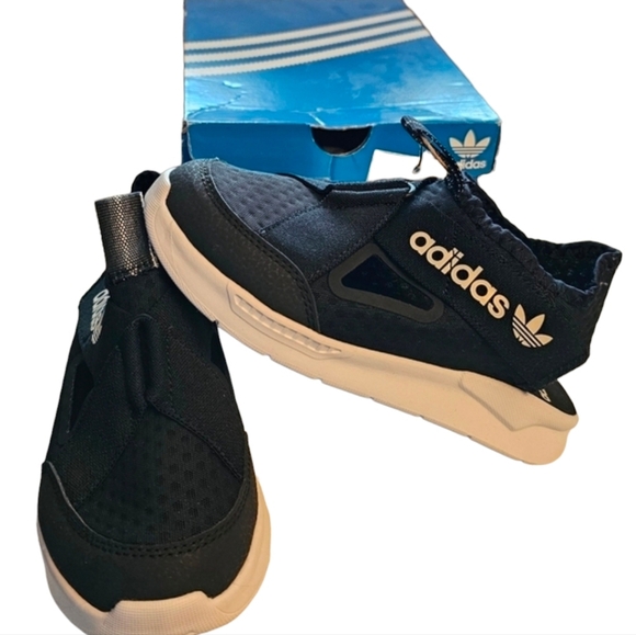 Adidas 360 Sneaker Sandals Adidas Sandals Black White Kids Size 13 & Size 1 NEW - Picture 8 of 16